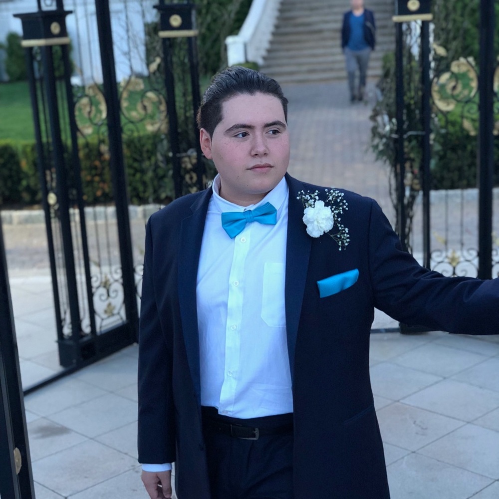 Meet your Posher, Brandon